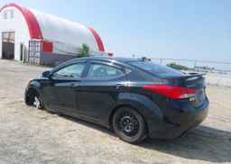 2013 HYUNDAI ELANTRA GL