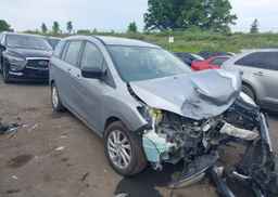 2017 MAZDA MAZDA5 GS