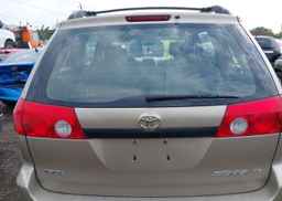 2006 TOYOTA SIENNA