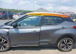 2018 NISSAN KICKS S