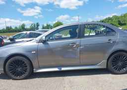 2013 MITSUBISHI lancer se