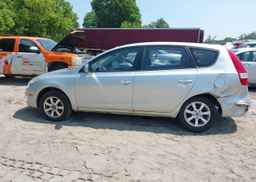 2012 HYUNDAI Elantra Touring GLS