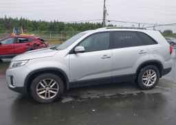 2015 KIA SORENTO LX V6