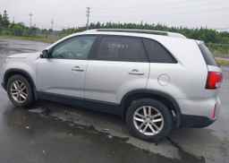 2015 KIA SORENTO LX V6