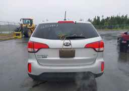 2015 KIA SORENTO LX V6