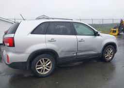 2015 KIA SORENTO LX V6