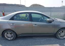 2012 KIA FORTE 2.0L EX