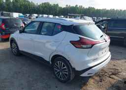 2025 NISSAN KICKS PLAY SV