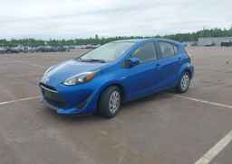 2019 TOYOTA Prius c