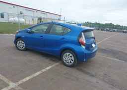 2019 TOYOTA Prius c