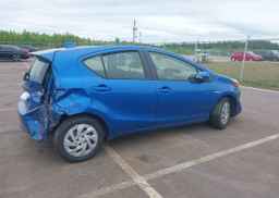 2019 TOYOTA Prius c