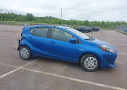 2019 TOYOTA Prius c
