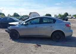 2013 MAZDA 3 I