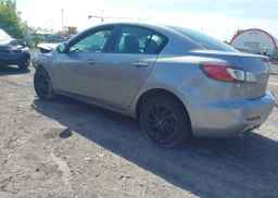 2013 MAZDA 3 I