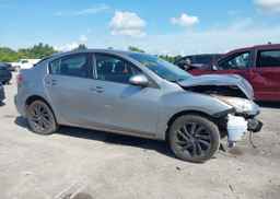 2013 MAZDA 3 I