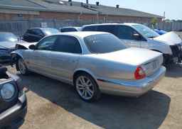 2005 JAGUAR XJR