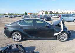 2024 LEXUS IS 300