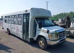 2017 FORD E-450 CUTAWAY