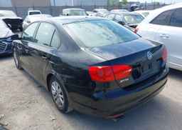 2014 VOLKSWAGEN JETTA SE