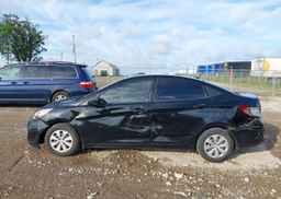 2016 HYUNDAI ACCENT LE
