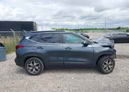 2023 KIA SELTOS EX