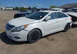 2013 HYUNDAI SONATA GL