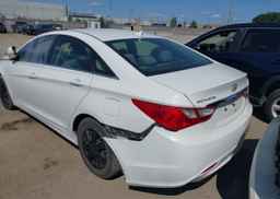 2013 HYUNDAI SONATA GL