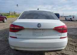 2017 VOLKSWAGEN PASSAT 1.8 TSI TRENDLINE+