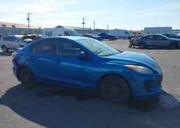 2013 MAZDA 3 I
