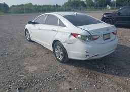 2013 HYUNDAI SONATA GL