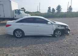 2013 HYUNDAI SONATA GL