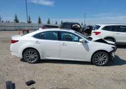2016 LEXUS ES 300H
