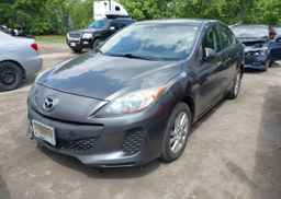 2013 MAZDA 3 I