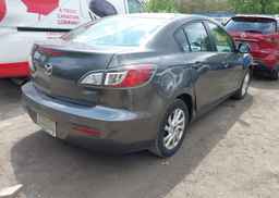 2013 MAZDA 3 I