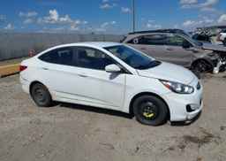 2012 HYUNDAI ACCENT GL