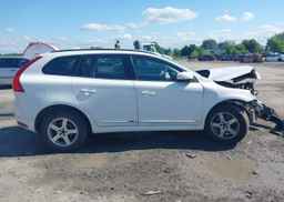 2015 VOLVO XC60 T5