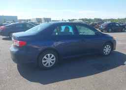 2013 TOYOTA COROLLA S