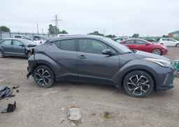 2021 TOYOTA C-HR XLE