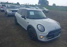 2017 MINI 5 DOOR COOPER