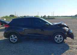 2019 NISSAN KICKS S