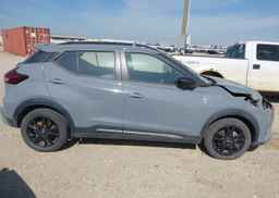 2022 NISSAN KICKS SR