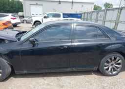 2014 CHRYSLER 300 S