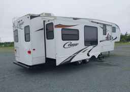 2011 KEYSTONE cougar