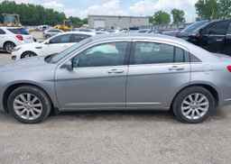 2014 CHRYSLER 200