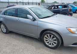 2014 CHRYSLER 200