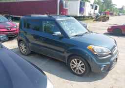 2012 KIA SOUL +