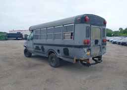 2001 FORD E-350 CUTAWAY STANDARD