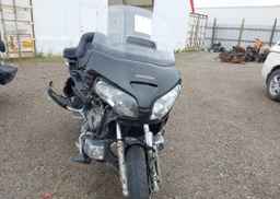 2010 HONDA GL1800
