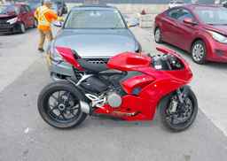 2020 DUCATI PANIGALE V2