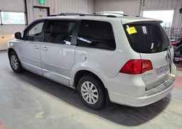 2009 VOLKSWAGEN ROUTAN SEL